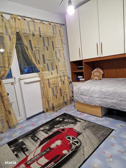 Apartament cu 2 camere decomandat în Calea București