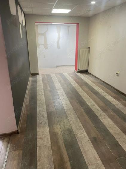 Spațiu comercial, de 42 mp, în Central