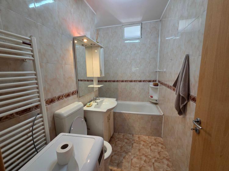 Vand apartament 3 camere, zona Lunca, Resita - 6