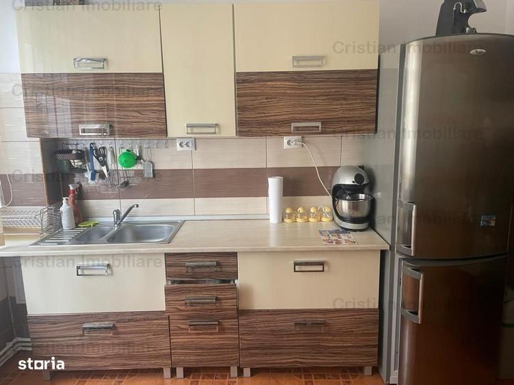 Apartament cu 4 camere în Hipodrom