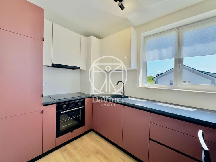 Apartament cu 5 camere semidecomandat în Exterior Vest