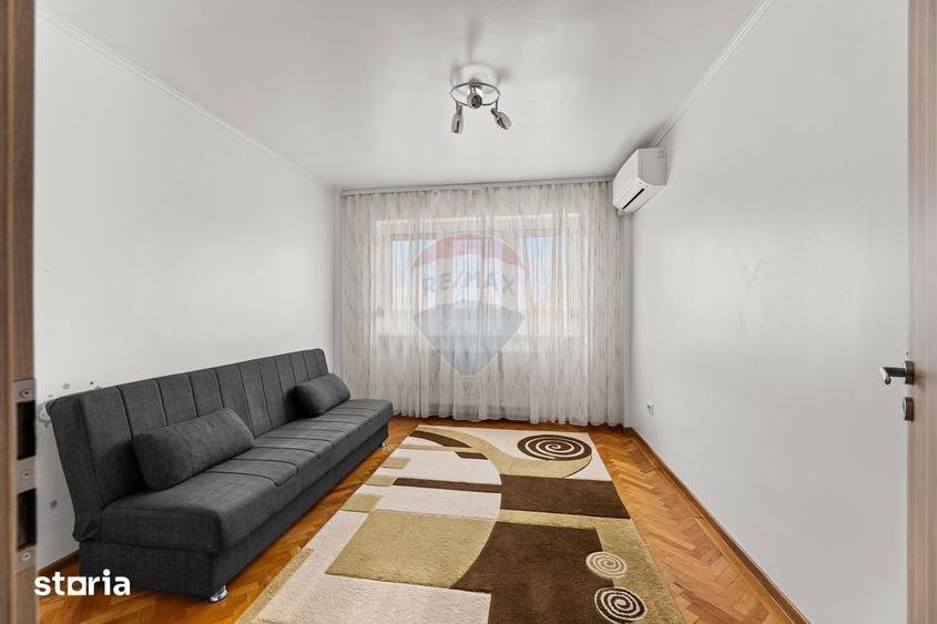 Apartament cu 3 camere, mobilat în Boul Roșu