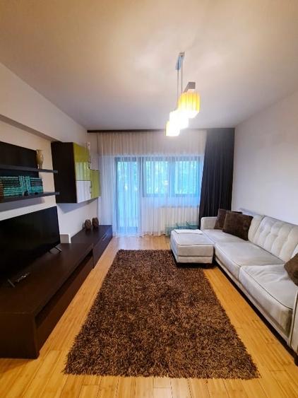 Apartament cu 2 camere semidecomandat, mobilat în Dorobanți