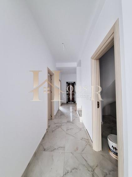 Duplex cu 5 camere cu Canalizare în Girocului