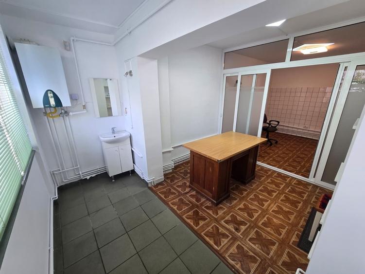 Apartament cu 2 camere decomandat în Exterior Vest
