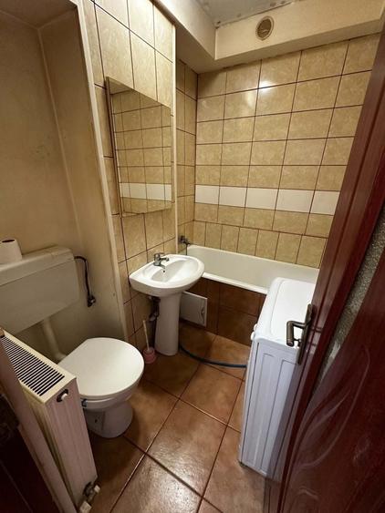 Garsonieră semidecomandată în Costin Georgian