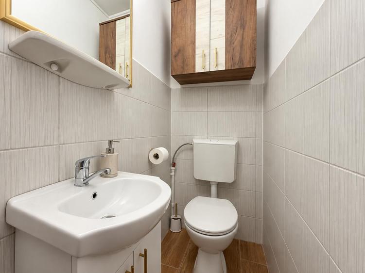 Apartament cu 3 camere decomandat, mobilat în Dristor