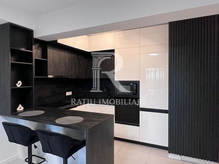 Apartament cu 3 camere decomandat, mobilat în Nufărul