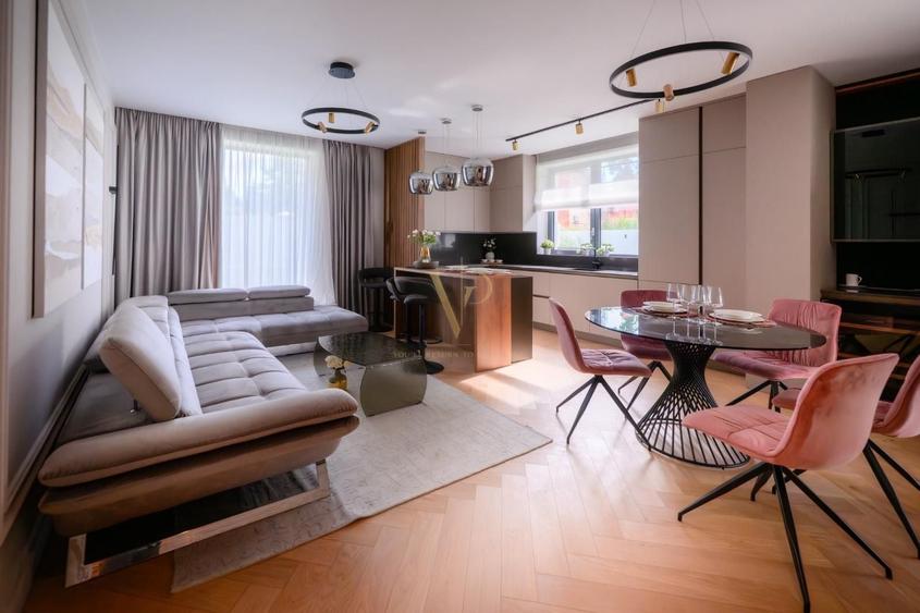 Apartament cu 4 camere decomandat, mobilat în Pipera