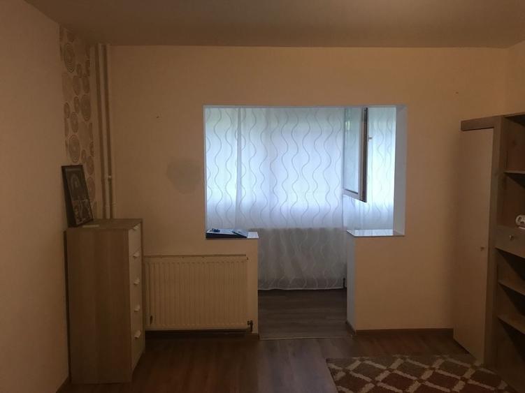 Apartament cu 2 camere decomandat în Drumul Carului