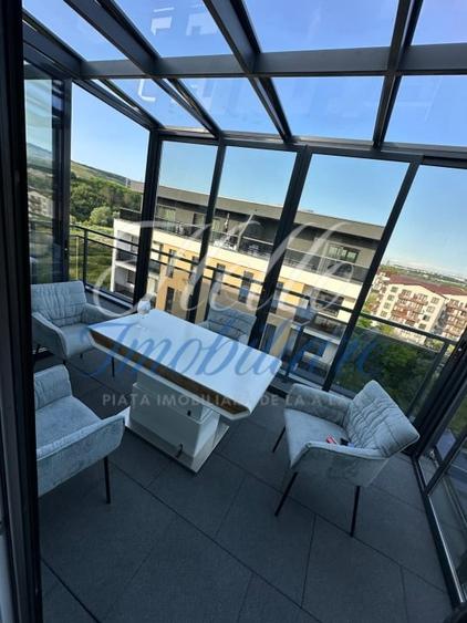 Apartament cu 3 camere, mobilat în Florești