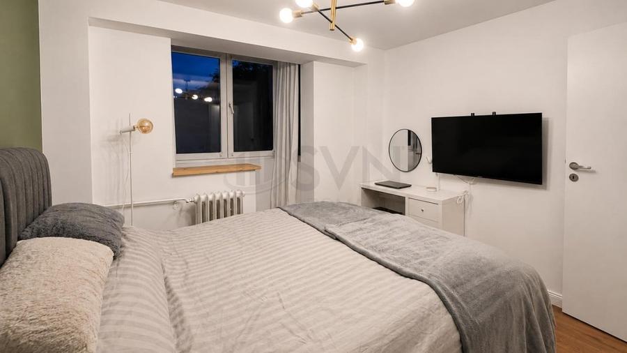 Apartament cu 2 camere semidecomandat, mobilat în Victoriei