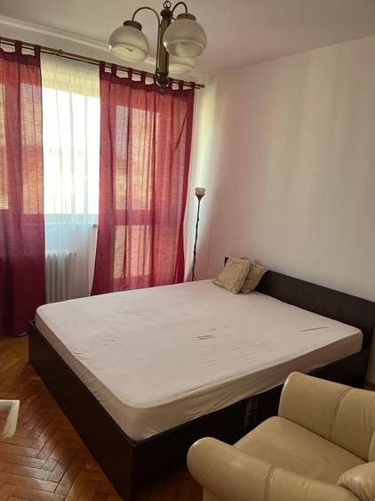 Apartament cu 3 camere în Albești