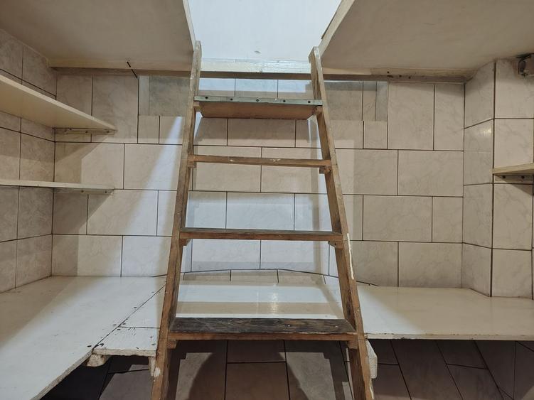 Apartament cu 3 camere semidecomandat în Eminescu