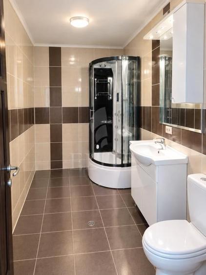 Apartament cu 3 camere semidecomandat în Andrei Mureșanu