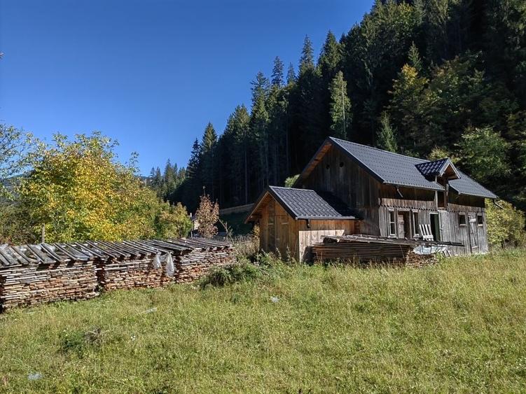 Casă cu 4 camere în Borca