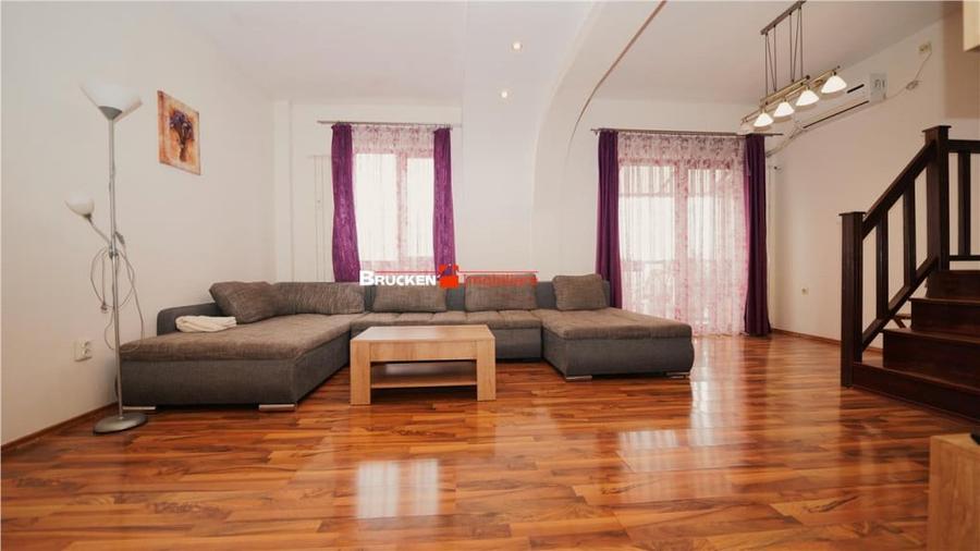 Apartament cu 3 camere decomandat în Nufărul