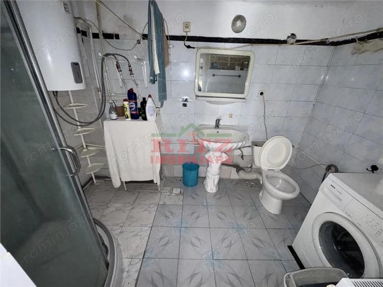 Casă cu 3 camere cu Teren 705 Mp în Piatra