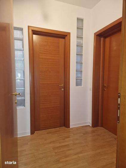 Apartament cu 4 camere, mobilat în Herăstrău