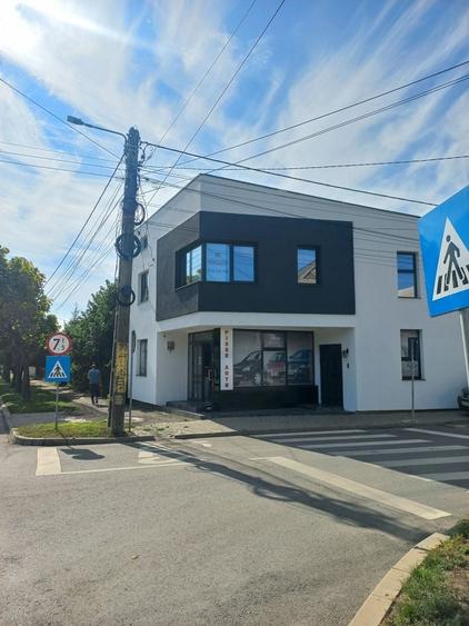 Spațiu comercial, de 150 mp, în Central