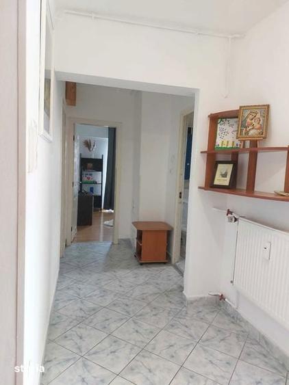 Apartament cu 2 camere decomandat în Berceni