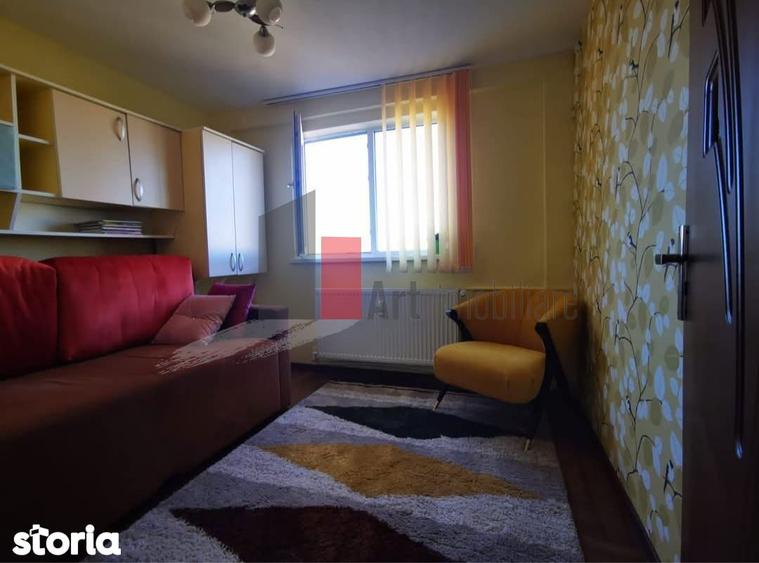 Apartament cu 2 camere decomandat în 13 Septembrie