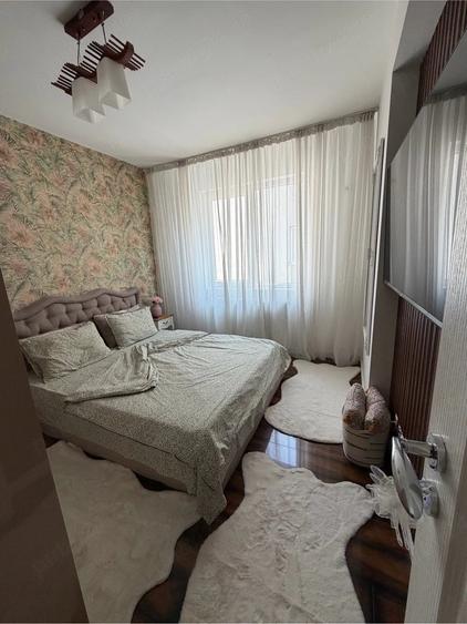 Apartament cu 2 camere decomandat în Exterior Vest