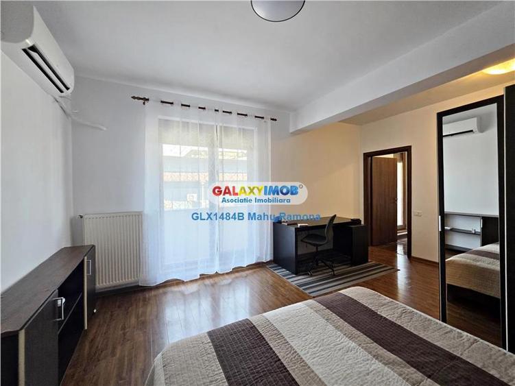 Garsoniera spatioasa, luminoasa, metrou 1 Mai - 4