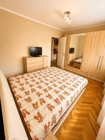 Apartament cu 2 camere semidecomandat, mobilat în Ultracentral