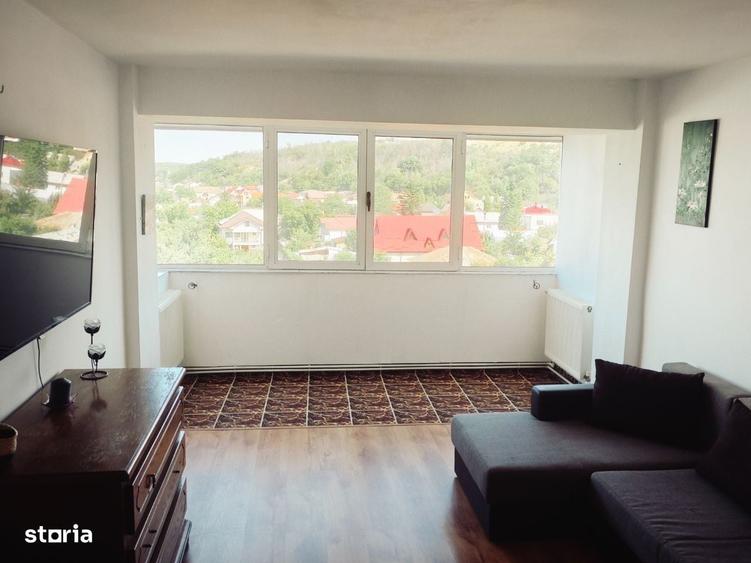 Apartament cu 3 camere decomandat în Nicolae Titulescu
