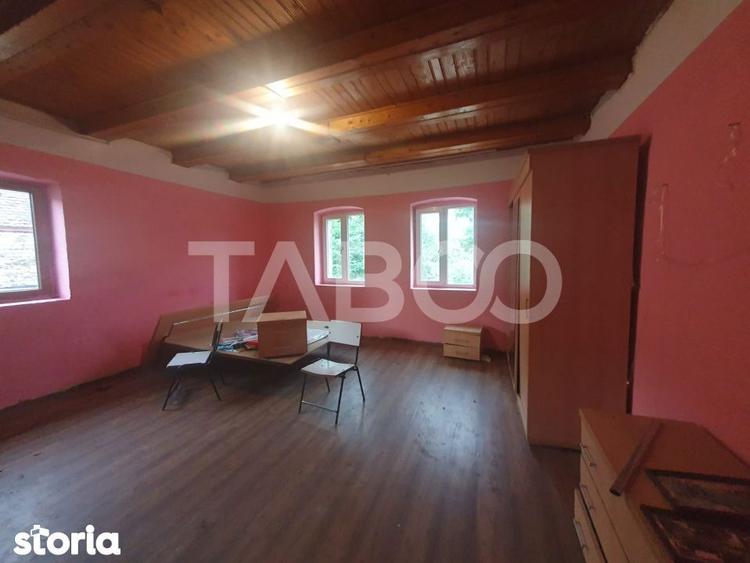 Casă cu 2 camere cu Teren 87 Mp în Părău