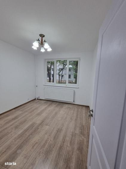 Apartament cu 3 camere decomandat în Giurgiului