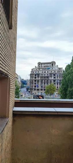 Apartament cu 3 camere decomandat în Splaiul Independenței