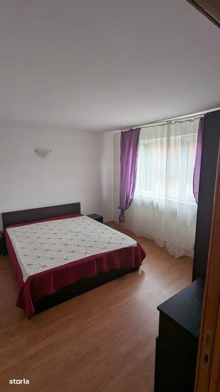 Casă cu 5 camere cu Teren 500 Mp în Central