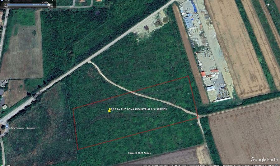 Teren Construcții intravilan de 23700 mp, în Ghiroda