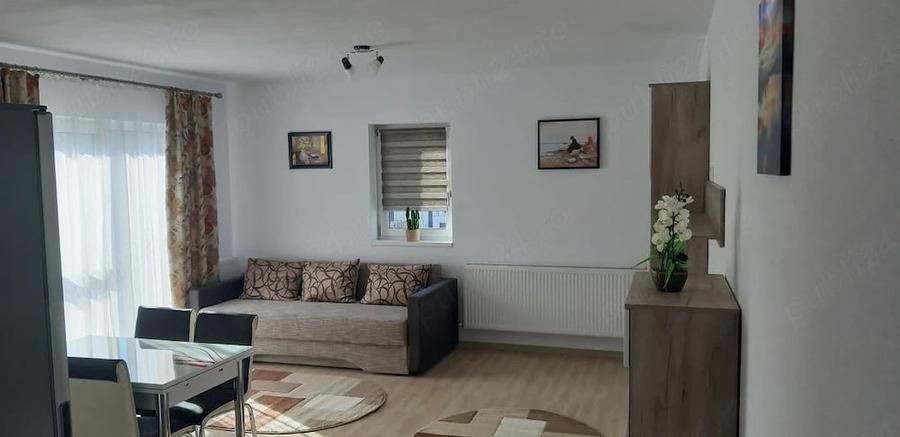 Apartament cu 2 camere decomandat în Exterior Vest