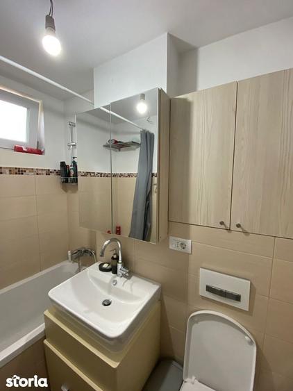 Apartament cu 4 camere în Titan
