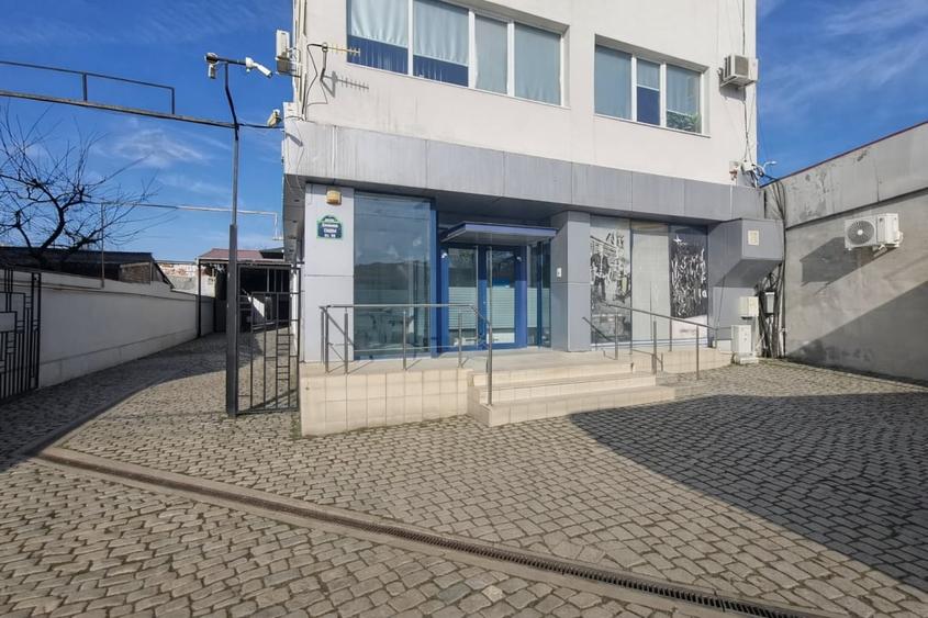 Spațiu comercial, de 164 mp, în Bucureștii Noi