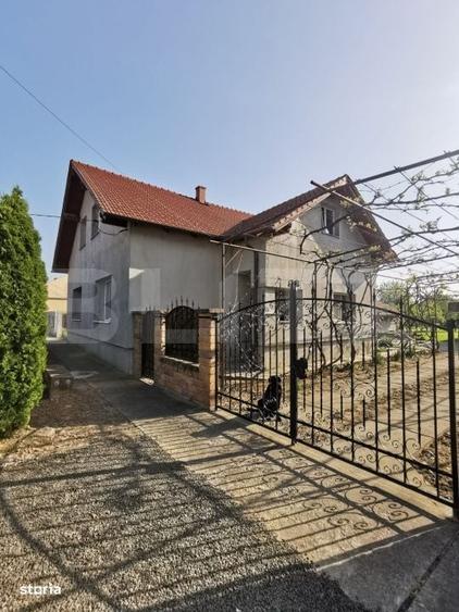 Casă cu 4 camere cu Teren 1224 Mp în Central
