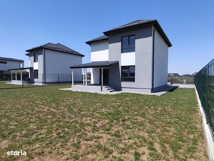 Casă cu 4 camere în Gulia