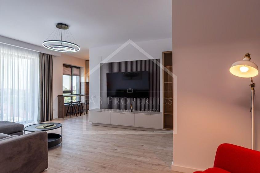 Apartament cu 3 camere decomandat, mobilat în Sisești