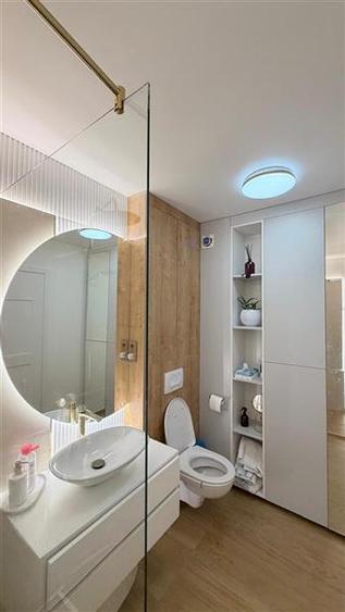 Apartament cu 3 camere circular, mobilat în Florești