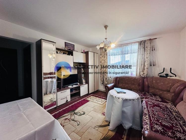 Apartament cu 3 camere semidecomandat, mobilat în Dărmănești