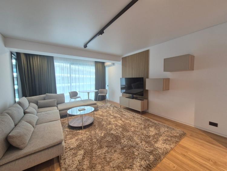Apartament cu 2 camere decomandat, mobilat în Barbu Văcărescu