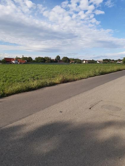 Teren de 5000 mp, în Lunca Calnicului