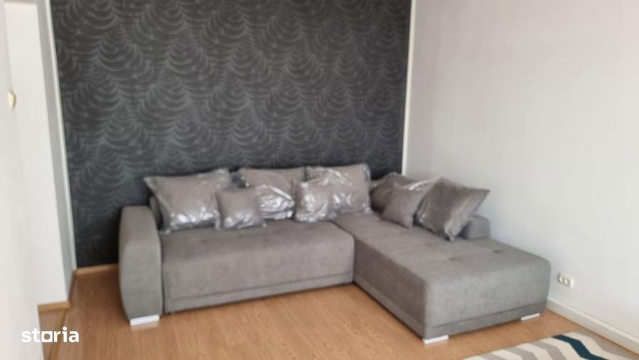 Apartament cu 3 camere, mobilat în Titan