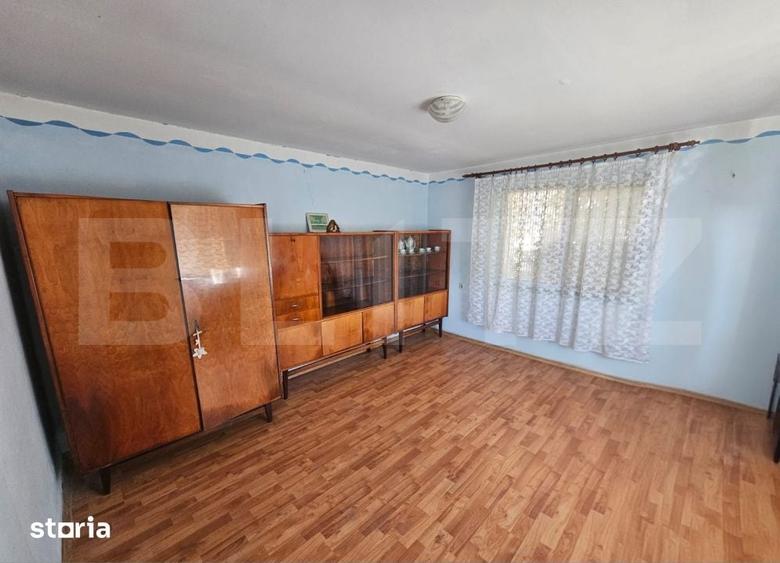 Casă cu 2 camere cu Teren 2194 Mp în Șpring