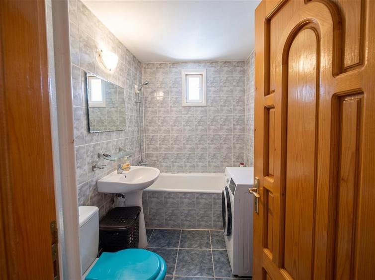 Apartament cu 2 camere decomandat în Burdujeni