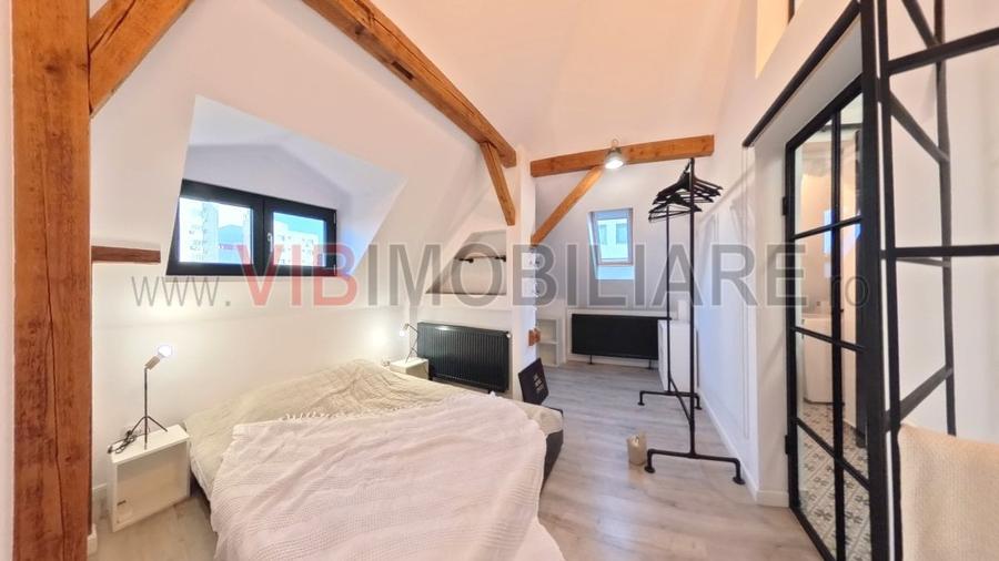 Apartament cu 3 camere semidecomandat, mobilat în Capitale