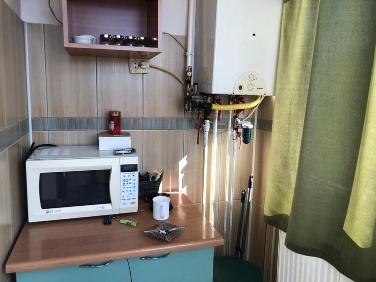 Apartament cu 2 camere decomandat în Micro 6
